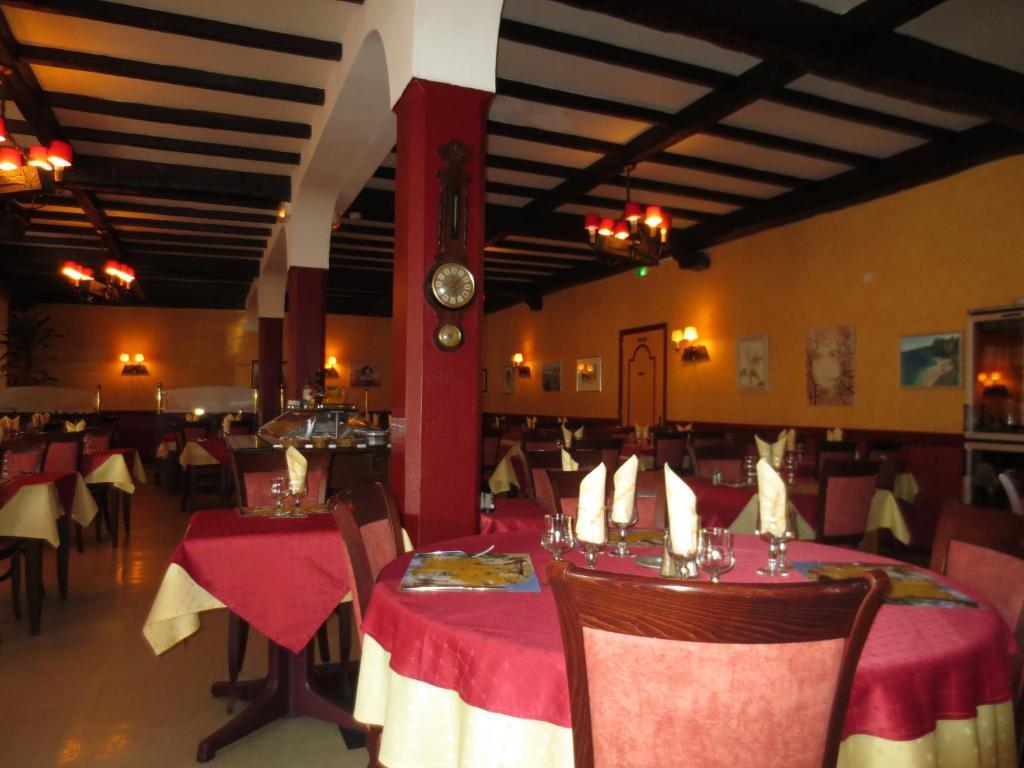 Hotellerie Du Centre Salies-du-Salat エクステリア 写真